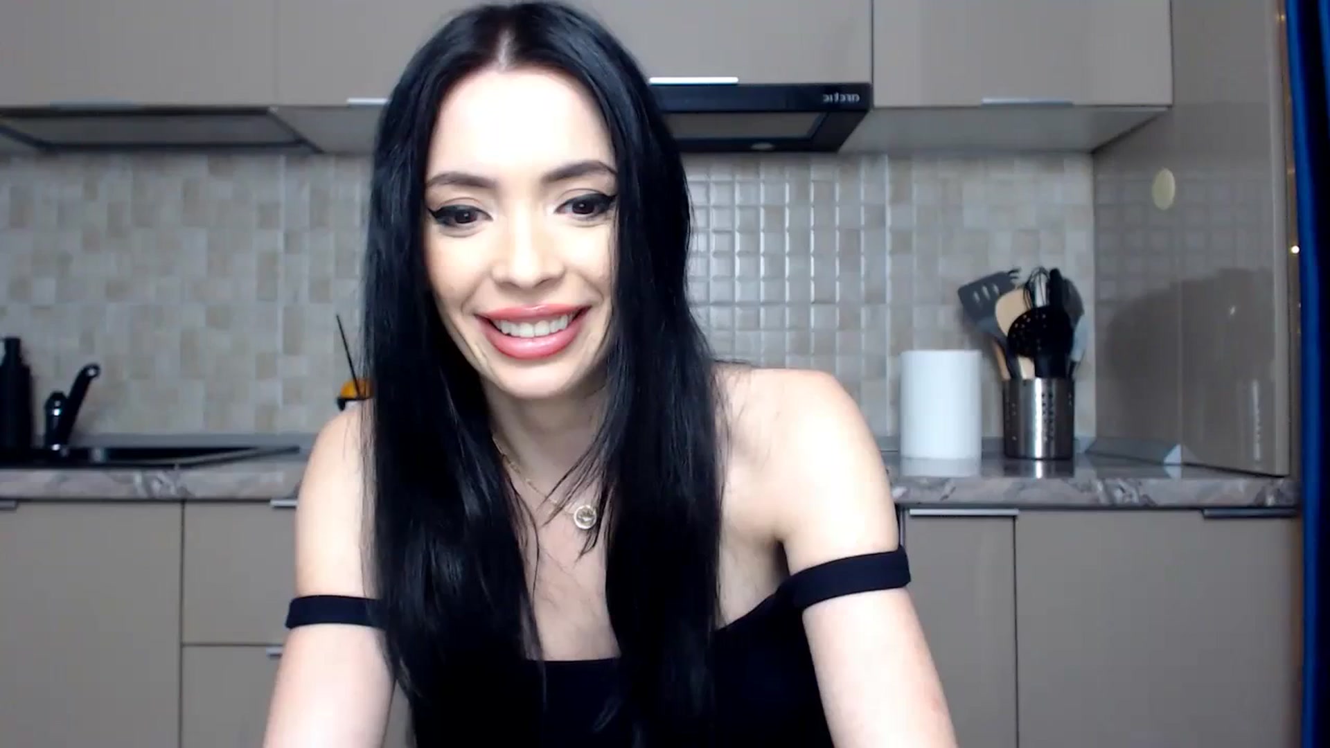 Gallery image thumbnail from Rileyy's myfreecams stream on, 09/18/2023, 03:01 image 2 of 20