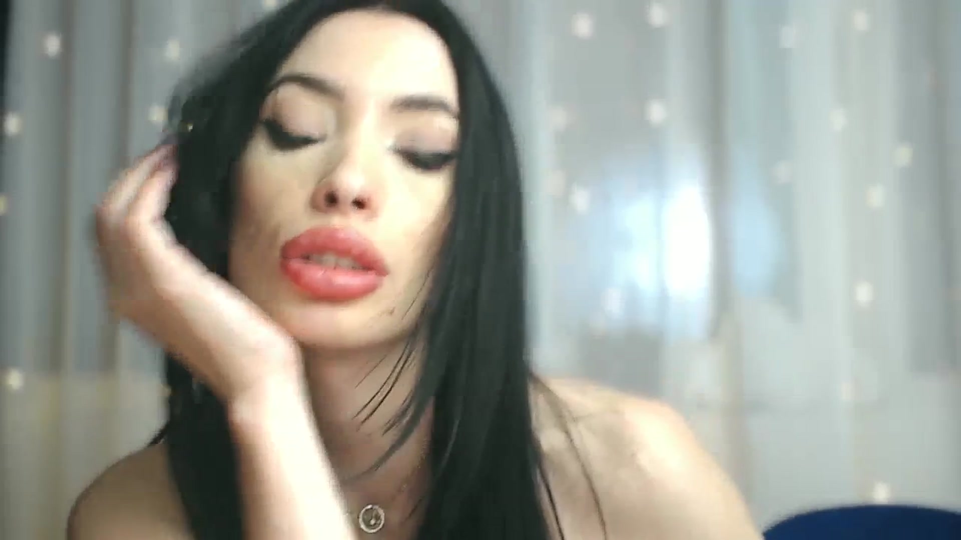 Gallery image thumbnail from Rileyy's myfreecams stream on, 10/08/2023, 01:43 image 12 of 20