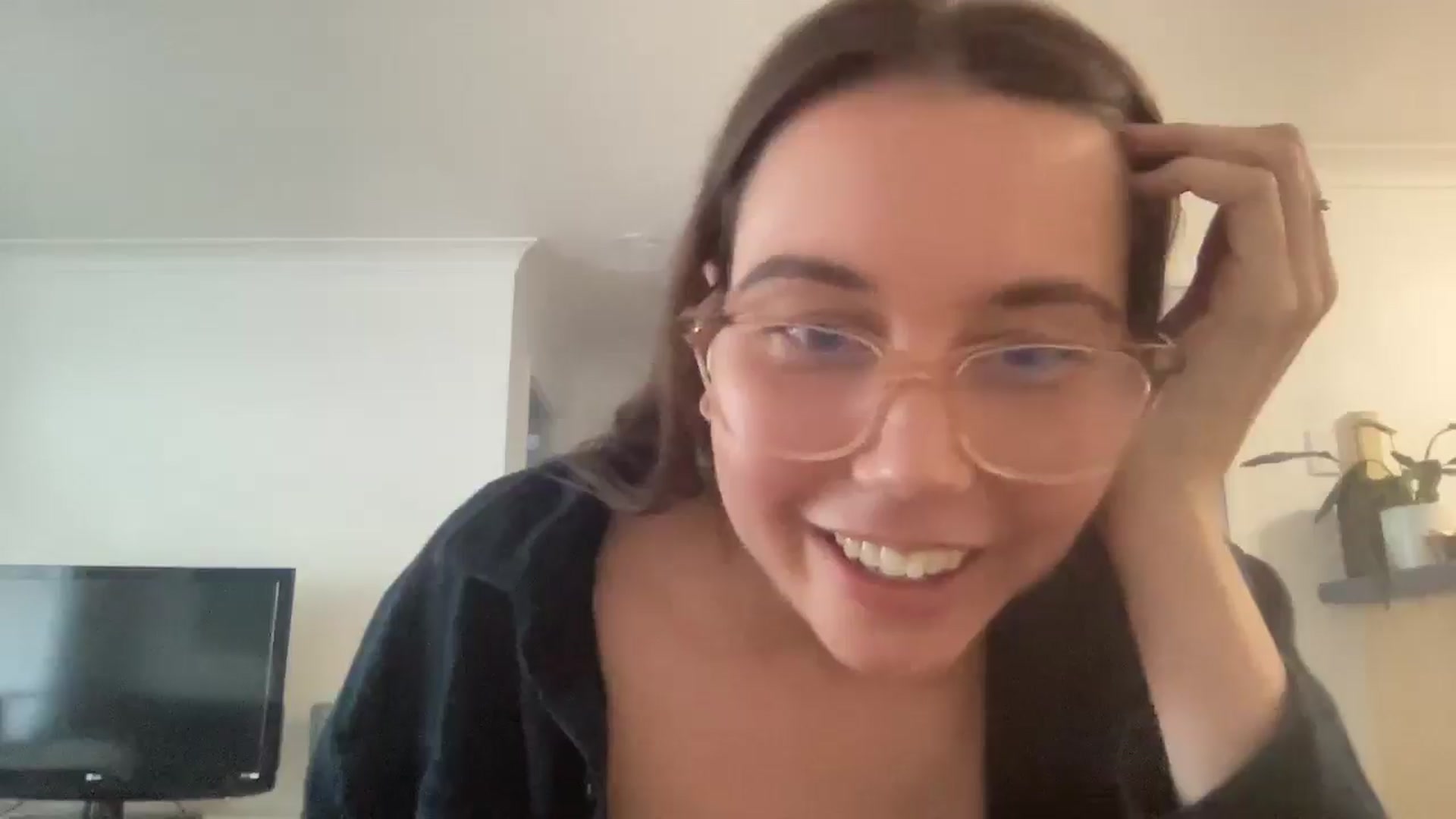 Gallery image thumbnail from Rileyy_Quinn's myfreecams stream on, 08/06/2025, 05:42 image 19 of 20