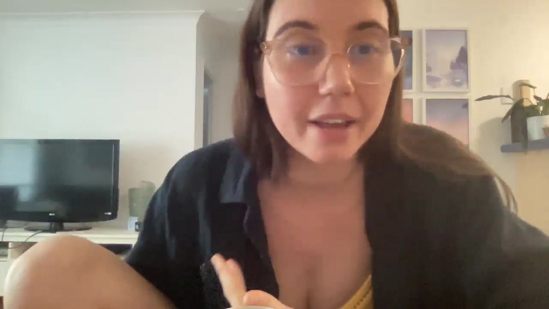 Gallery image thumbnail from Rileyy_Quinn's myfreecams stream on, 08/06/2025, 05:42 image 14 of 20