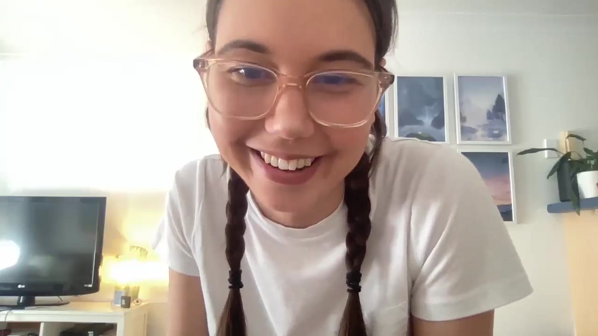 Gallery image thumbnail from Rileyy_Quinn's myfreecams stream on, 08/06/2025, 23:53 image 19 of 20