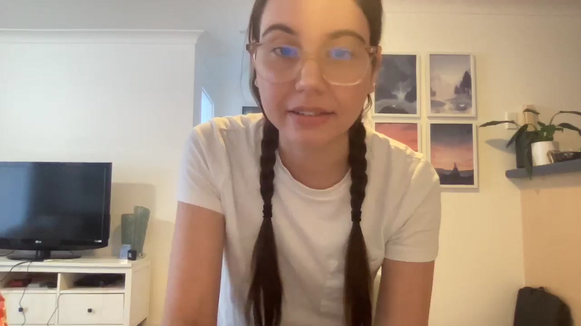 Gallery image thumbnail from Rileyy_Quinn's myfreecams stream on, 08/07/2025, 02:16 image 13 of 20