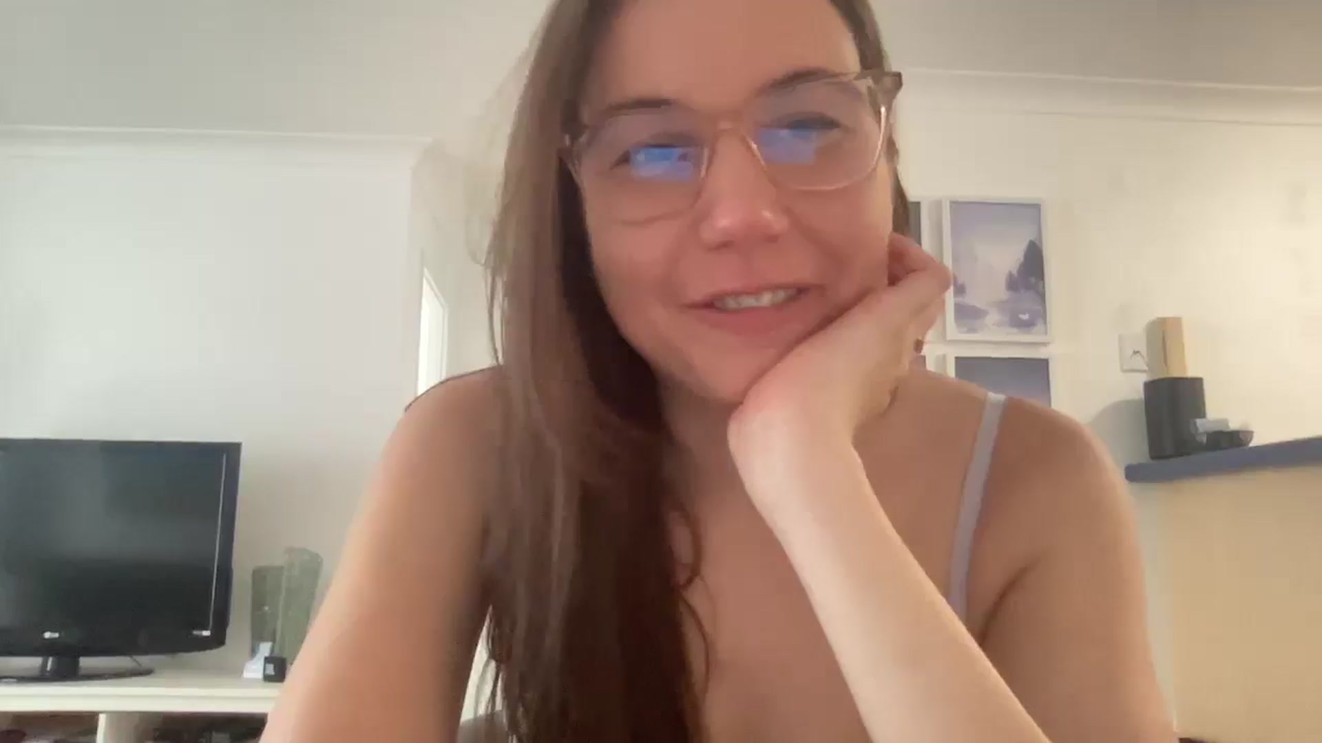 Gallery image thumbnail from Rileyy_Quinn's myfreecams stream on, 08/20/2025, 24:15 image 18 of 20