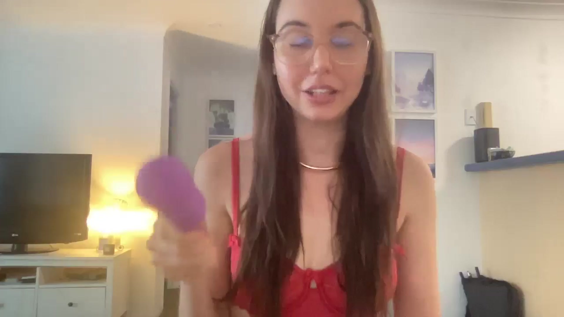 Gallery image thumbnail from Rileyy_Quinn's myfreecams stream on, 08/27/2025, 05:41 image 9 of 20