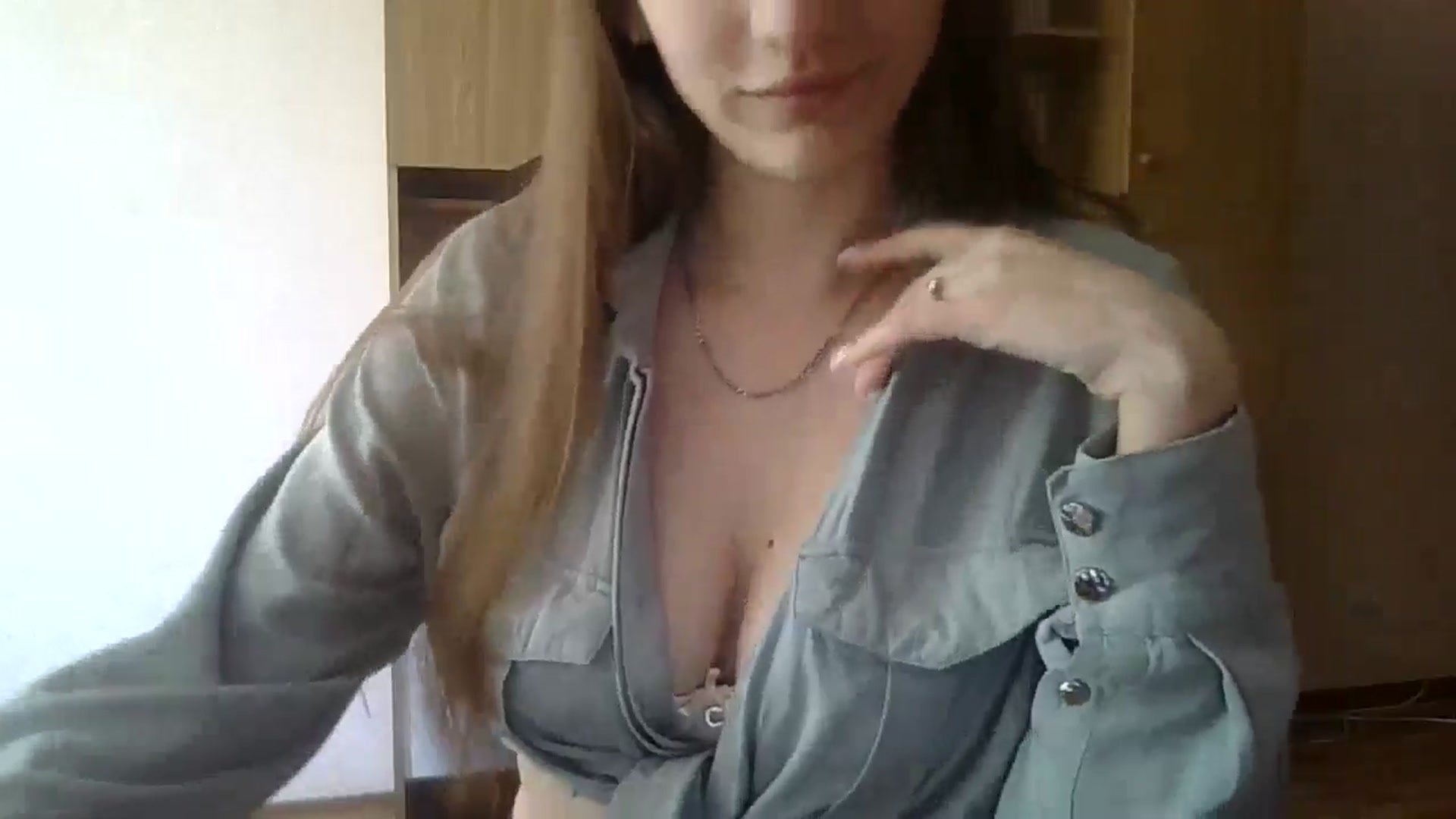 Gallery image thumbnail from RinaCooper's myfreecams stream on, 05/02/2025, 08:52 image 15 of 20