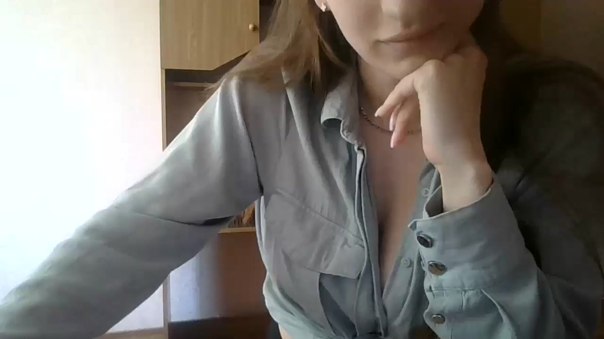 Gallery image thumbnail from RinaCooper's myfreecams stream on, 05/02/2025, 08:52 image 14 of 20