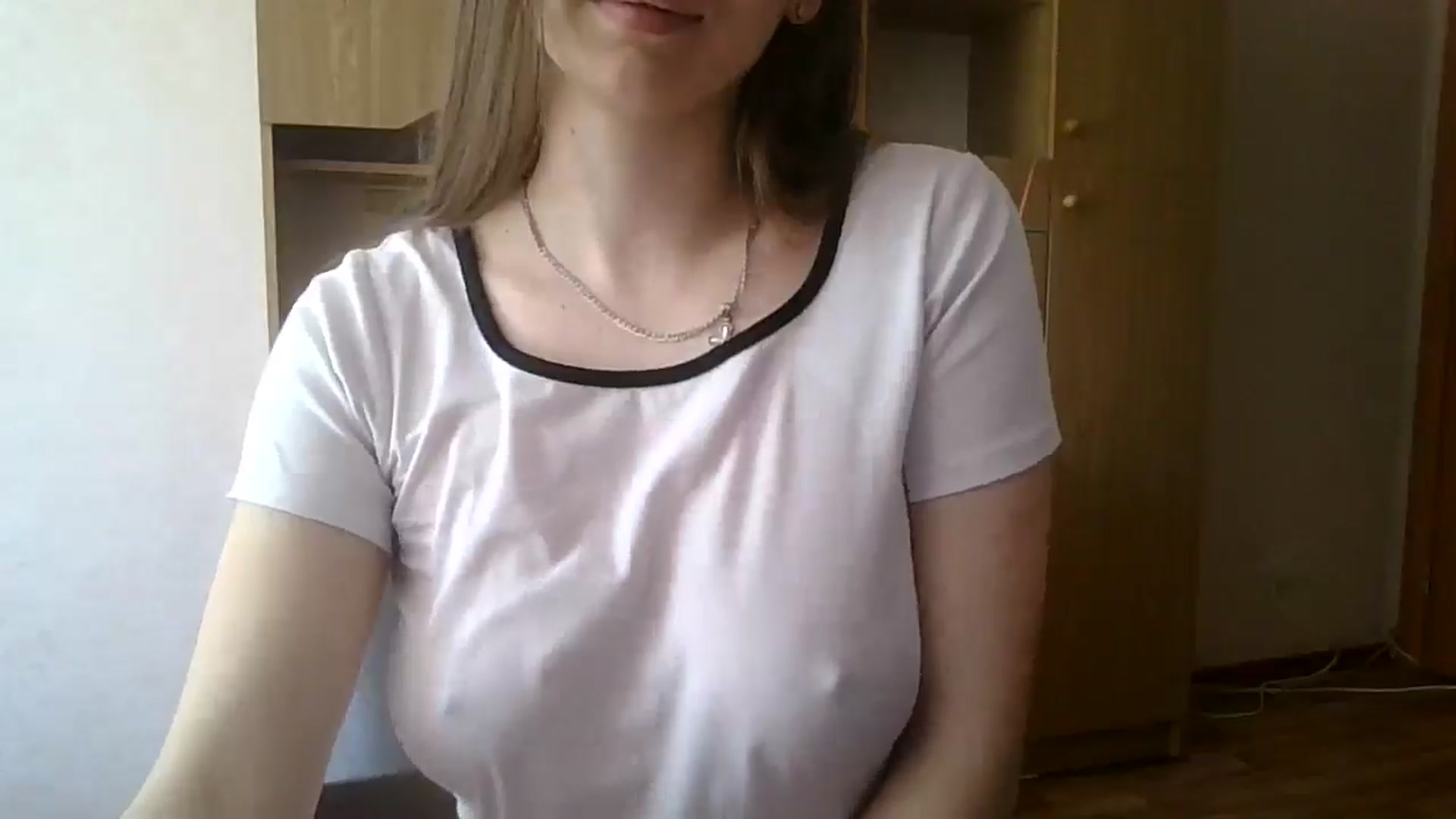 Gallery image thumbnail from RinaCooper's myfreecams stream on, 05/02/2025, 10:45 image 19 of 20