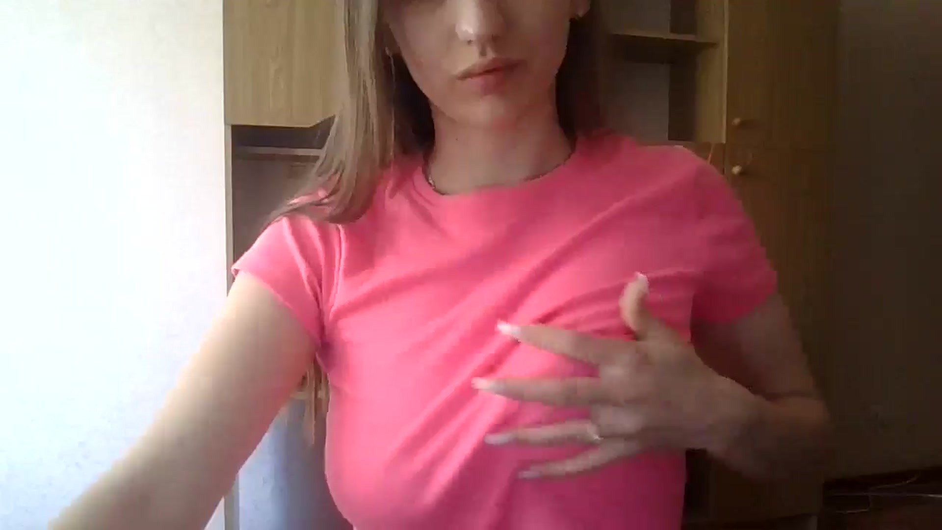 Gallery image thumbnail from RinaCooper's myfreecams stream on, 05/03/2025, 13:02 image 7 of 20