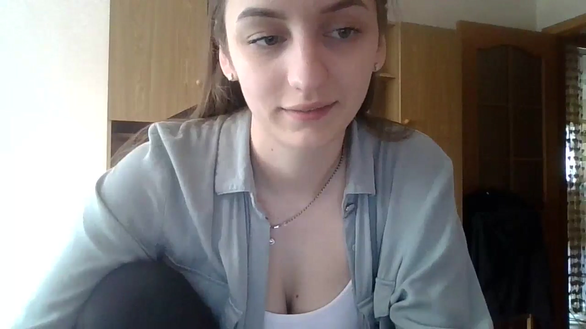 Gallery image thumbnail from RinaCooper's myfreecams stream on, 05/17/2025, 08:37 image 17 of 20