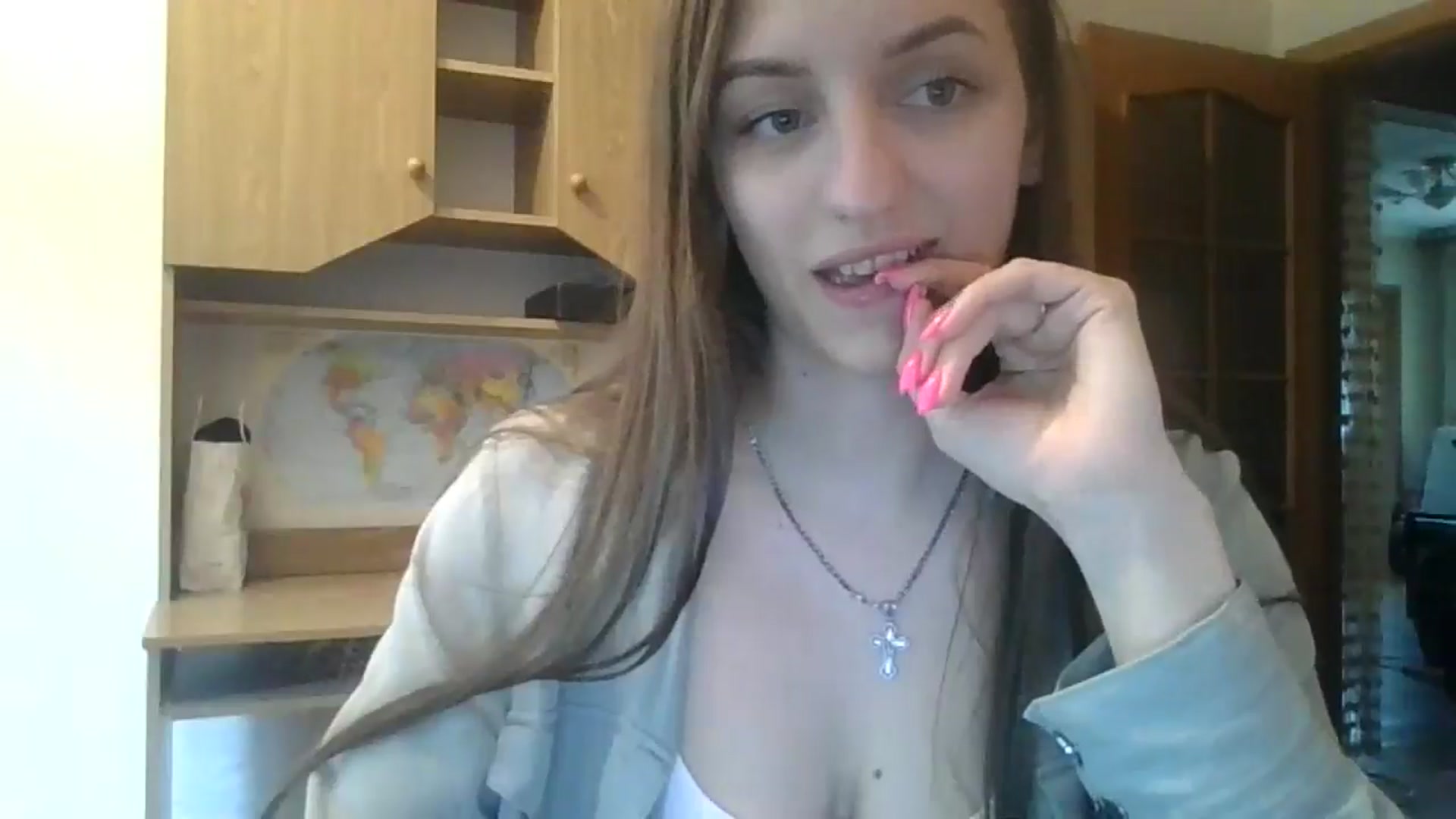 Gallery image thumbnail from RinaCooper's myfreecams stream on, 05/17/2025, 13:13 image 5 of 20