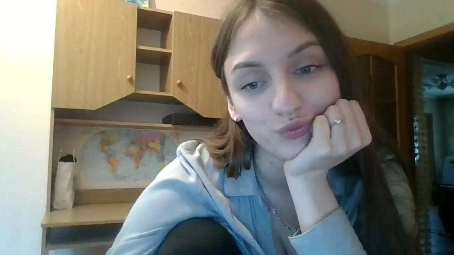 Gallery image thumbnail from RinaCooper's myfreecams stream on, 05/17/2025, 14:18 image 13 of 20