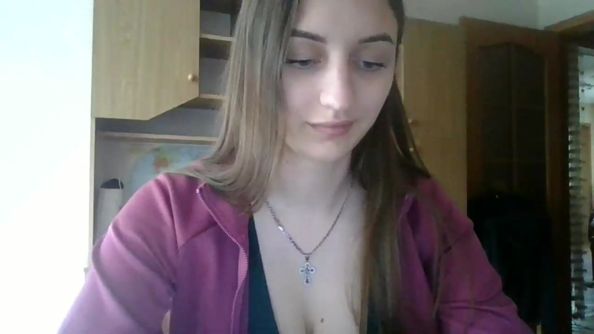 Gallery image thumbnail from RinaCooper's myfreecams stream on, 05/19/2025, 11:58 image 3 of 20