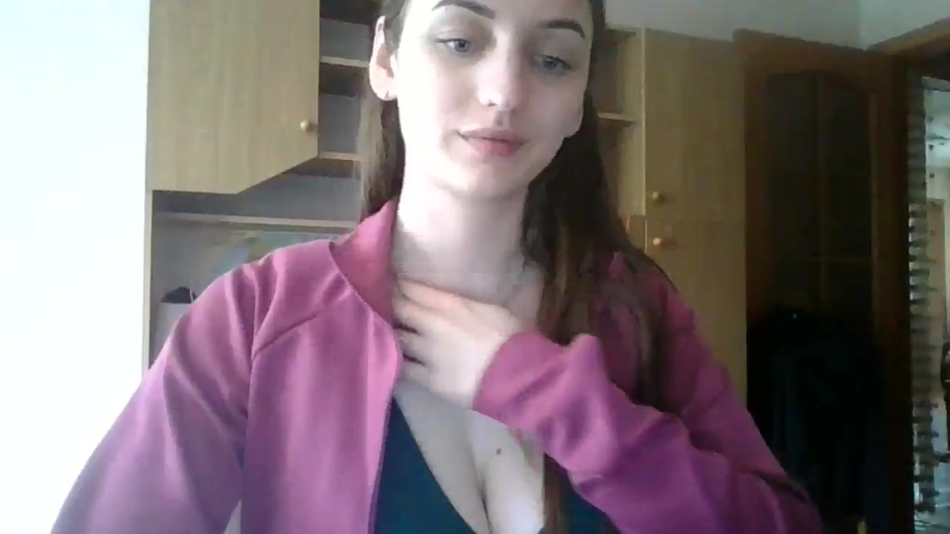 Gallery image thumbnail from RinaCooper's myfreecams stream on, 05/19/2025, 11:58 image 4 of 20