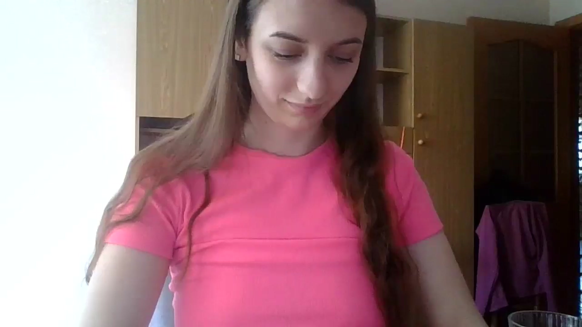 Gallery image thumbnail from RinaCooper's myfreecams stream on, 05/24/2025, 08:20 image 18 of 20