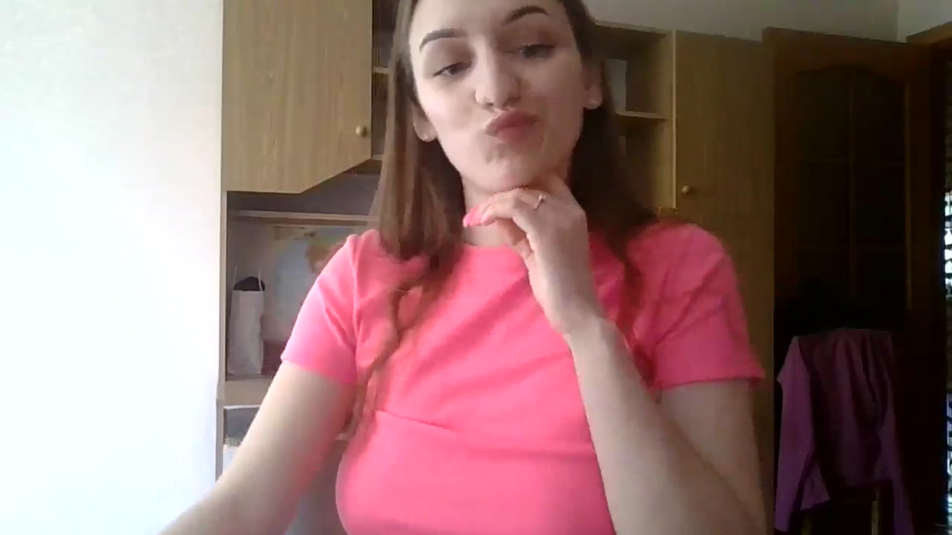 Gallery image thumbnail from RinaCooper's myfreecams stream on, 05/24/2025, 08:20 image 14 of 20