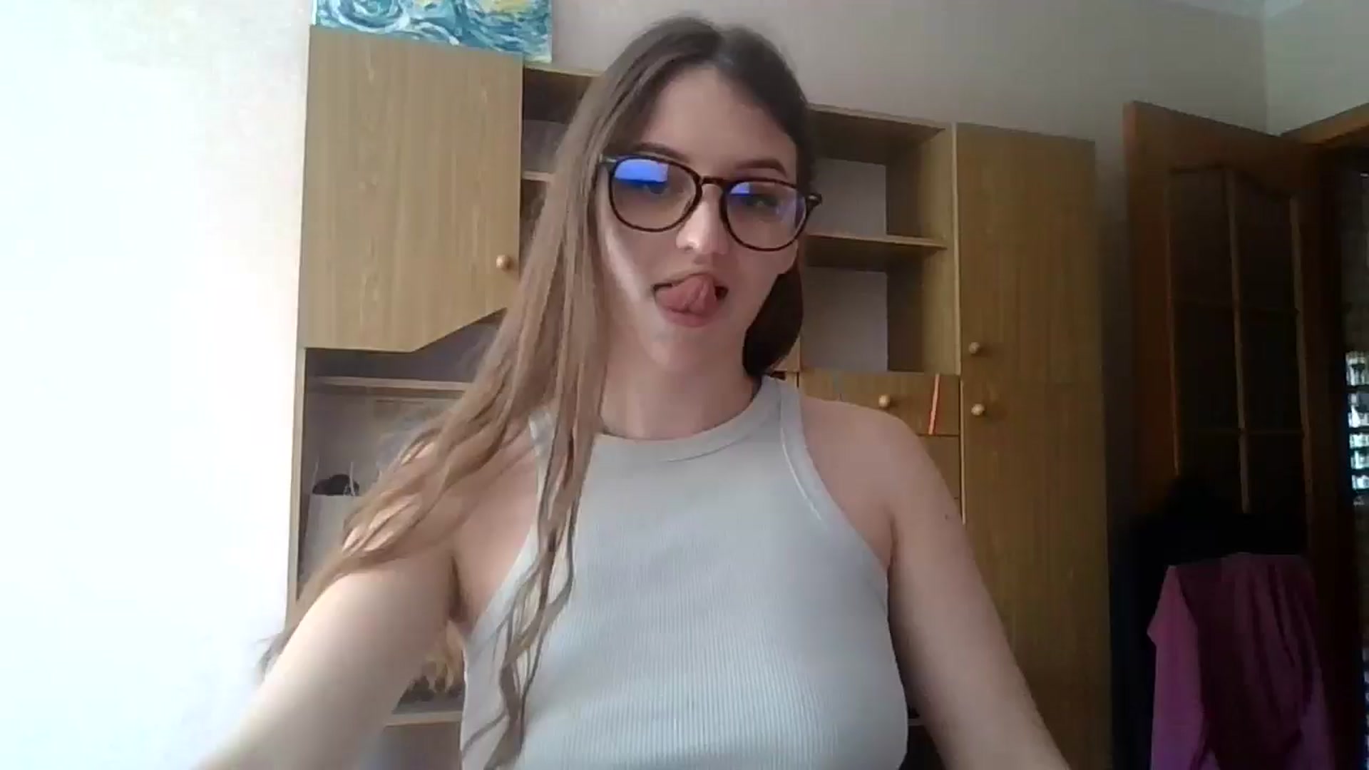 Gallery image thumbnail from RinaCooper's myfreecams stream on, 05/25/2025, 11:22 image 18 of 20