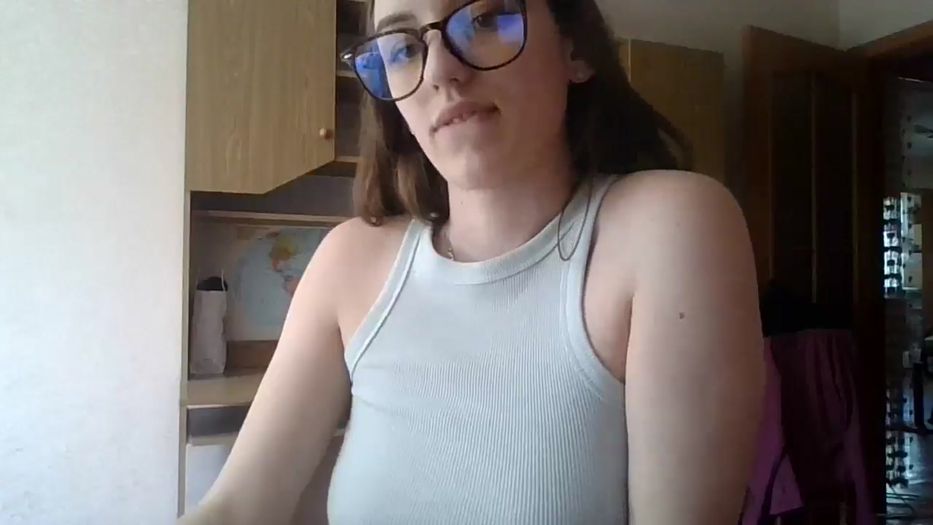 Gallery image thumbnail from RinaCooper's myfreecams stream on, 05/25/2025, 11:50 image 13 of 20
