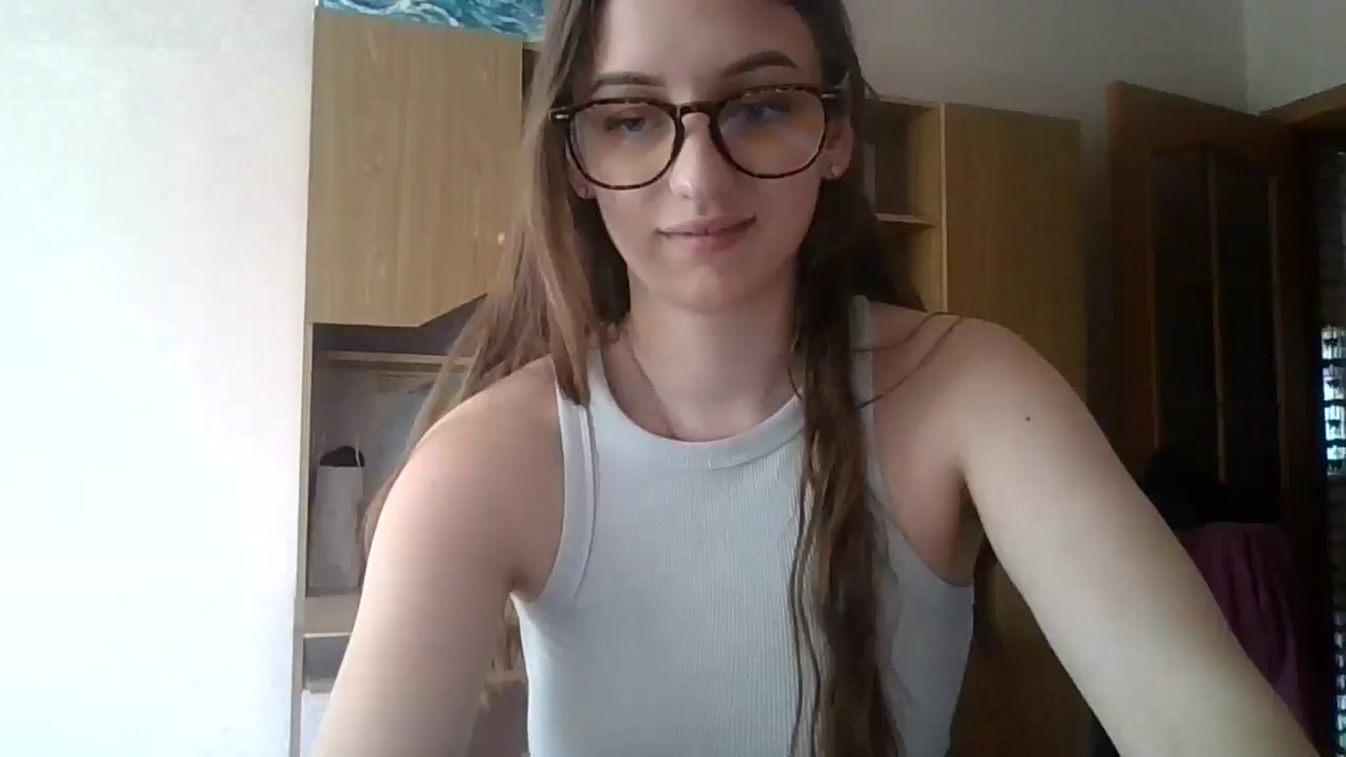 Gallery image thumbnail from RinaCooper's myfreecams stream on, 05/25/2025, 12:16 image 17 of 20