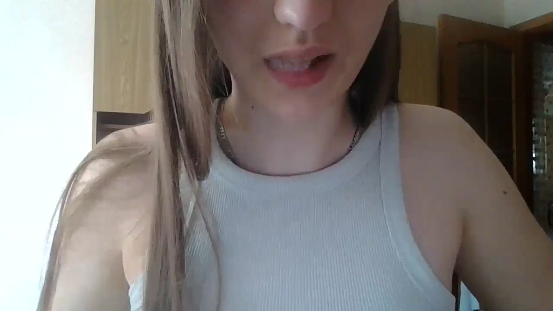 Gallery image thumbnail from RinaCooper's myfreecams stream on, 06/07/2025, 09:16 image 11 of 20