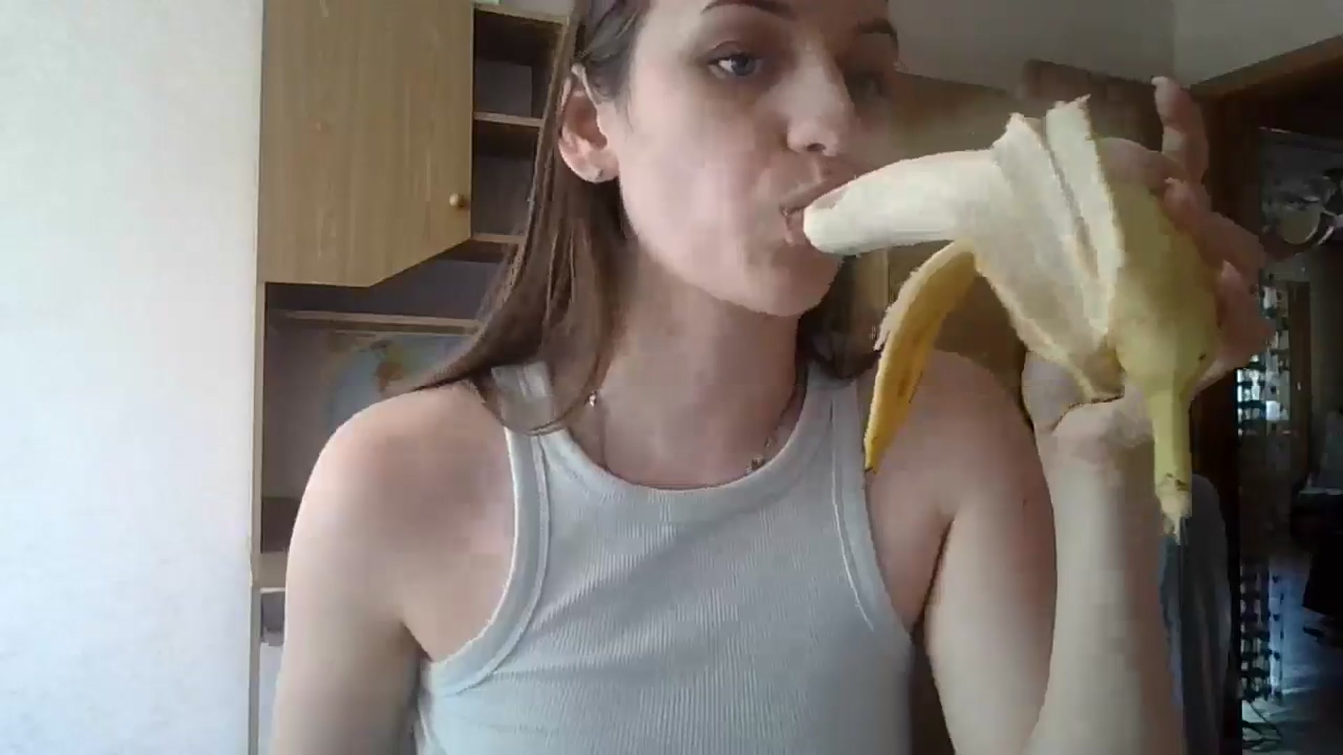 Gallery image thumbnail from RinaCooper's myfreecams stream on, 06/07/2025, 11:31 image 4 of 20