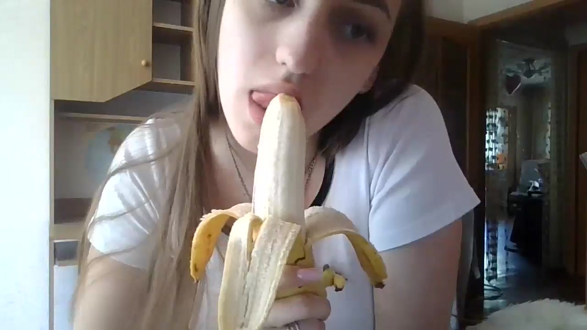 Gallery image thumbnail from RinaCooper's myfreecams stream on, 06/08/2025, 10:36 image 19 of 20