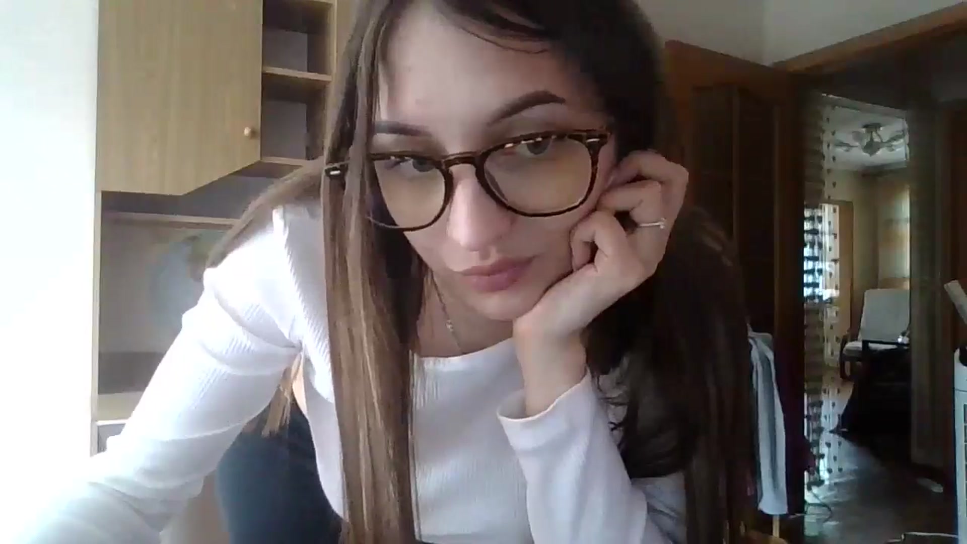 Gallery image thumbnail from RinaCooper's myfreecams stream on, 06/15/2025, 10:56 image 12 of 20