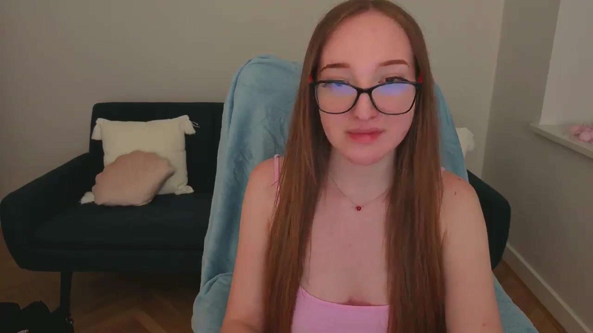 Gallery image thumbnail from RinaFox's myfreecams stream on, 07/01/2025, 18:15 image 5 of 20