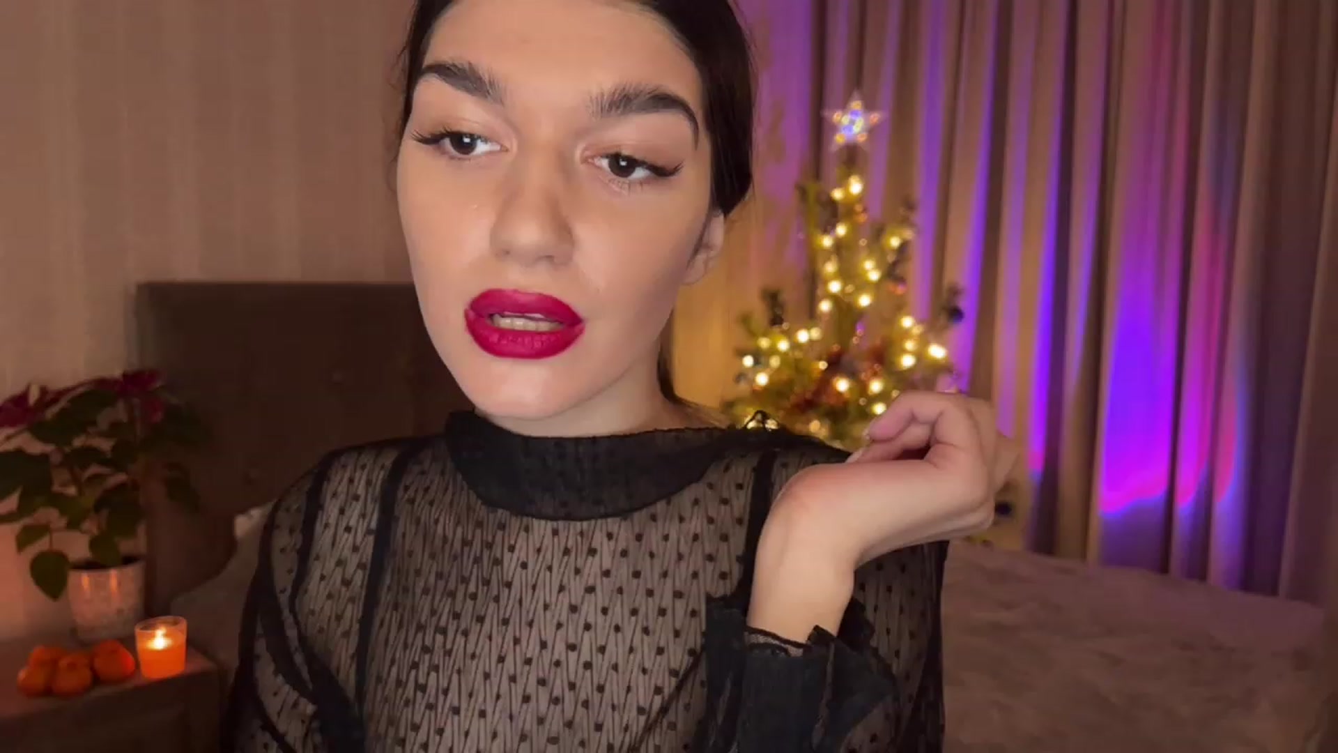 Gallery image thumbnail from RinaReed's myfreecams stream on, 12/25/2022, 20:46 image 14 of 20