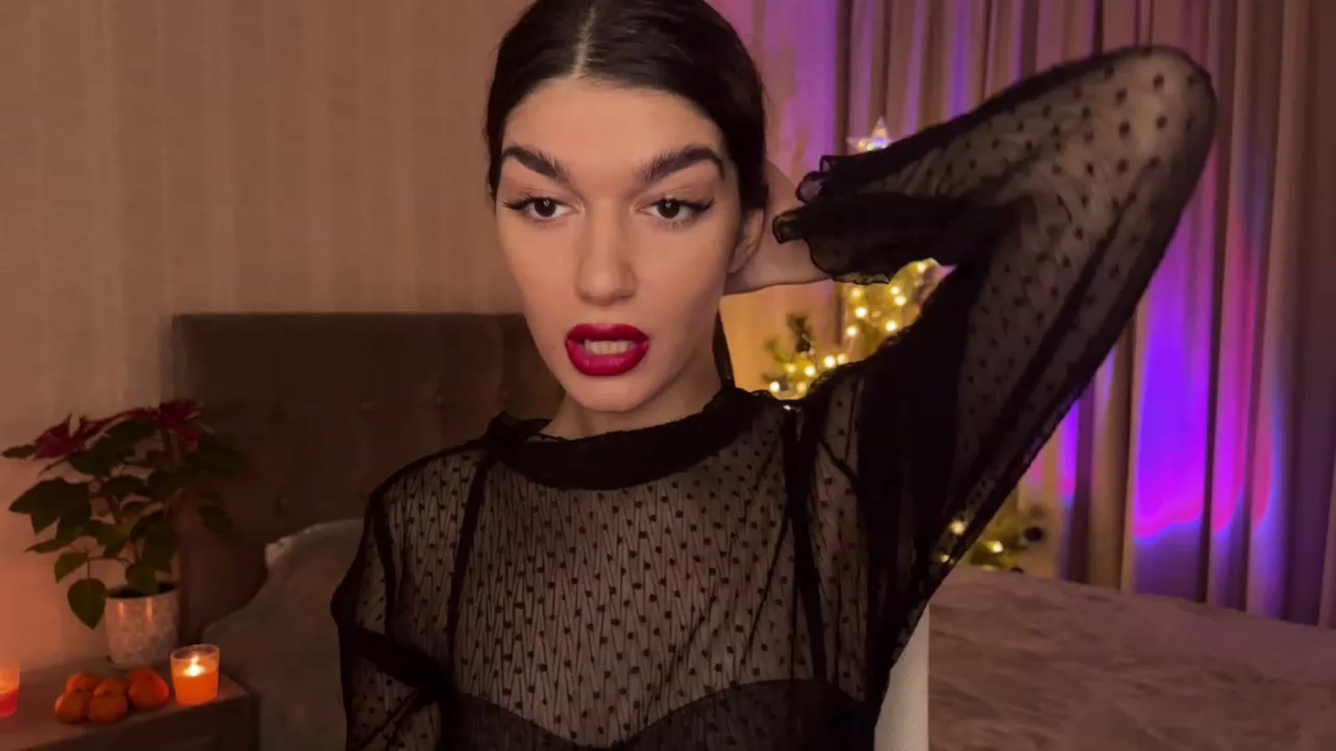 Gallery image thumbnail from RinaReed's myfreecams stream on, 12/25/2022, 20:46 image 4 of 20