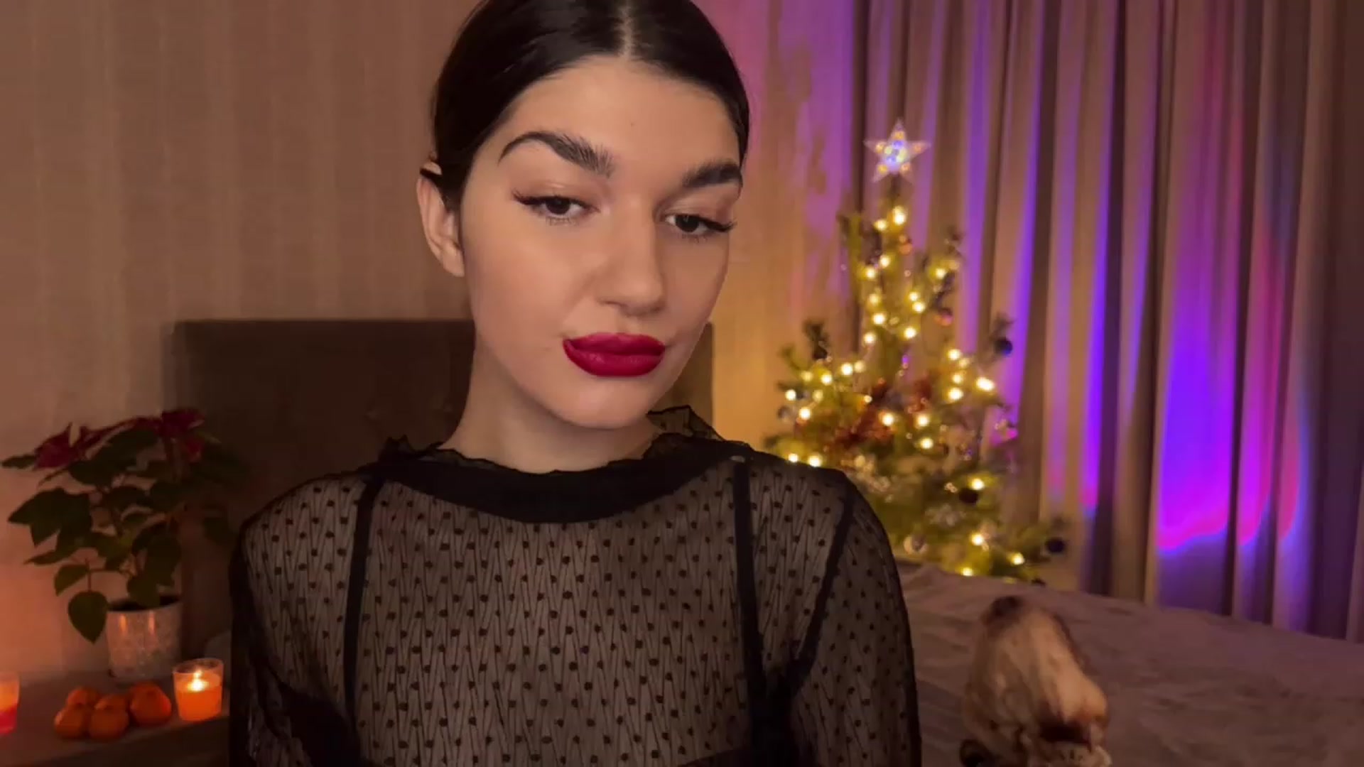Gallery image thumbnail from RinaReed's myfreecams stream on, 12/25/2022, 20:46 image 3 of 20