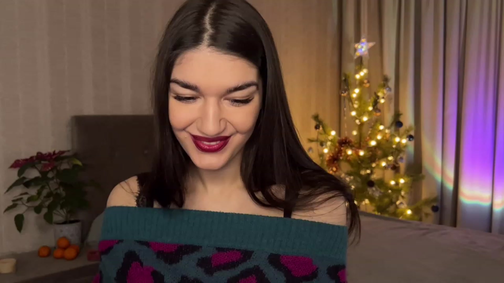 Gallery image thumbnail from RinaReed's myfreecams stream on, 12/26/2022, 16:48 image 3 of 20