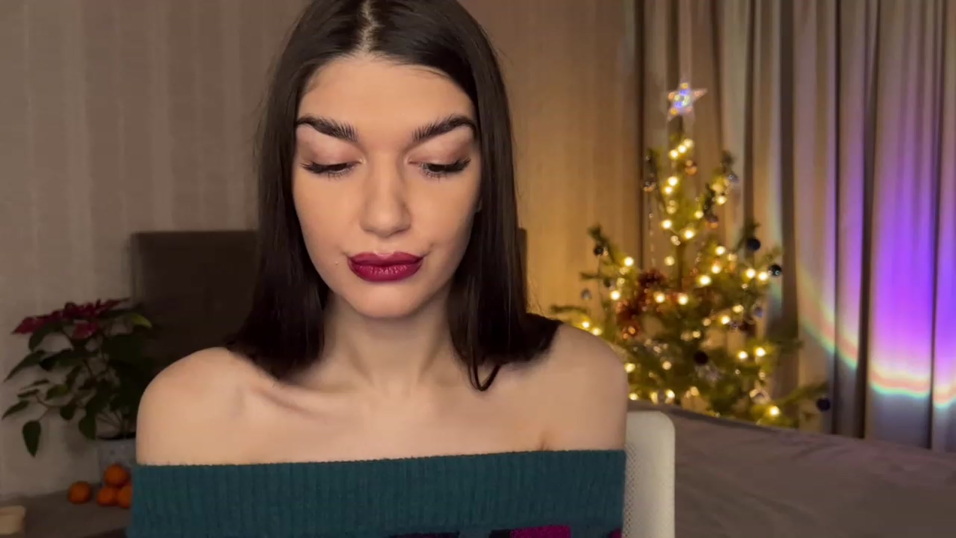 Gallery image thumbnail from RinaReed's myfreecams stream on, 12/26/2022, 18:07 image 14 of 20