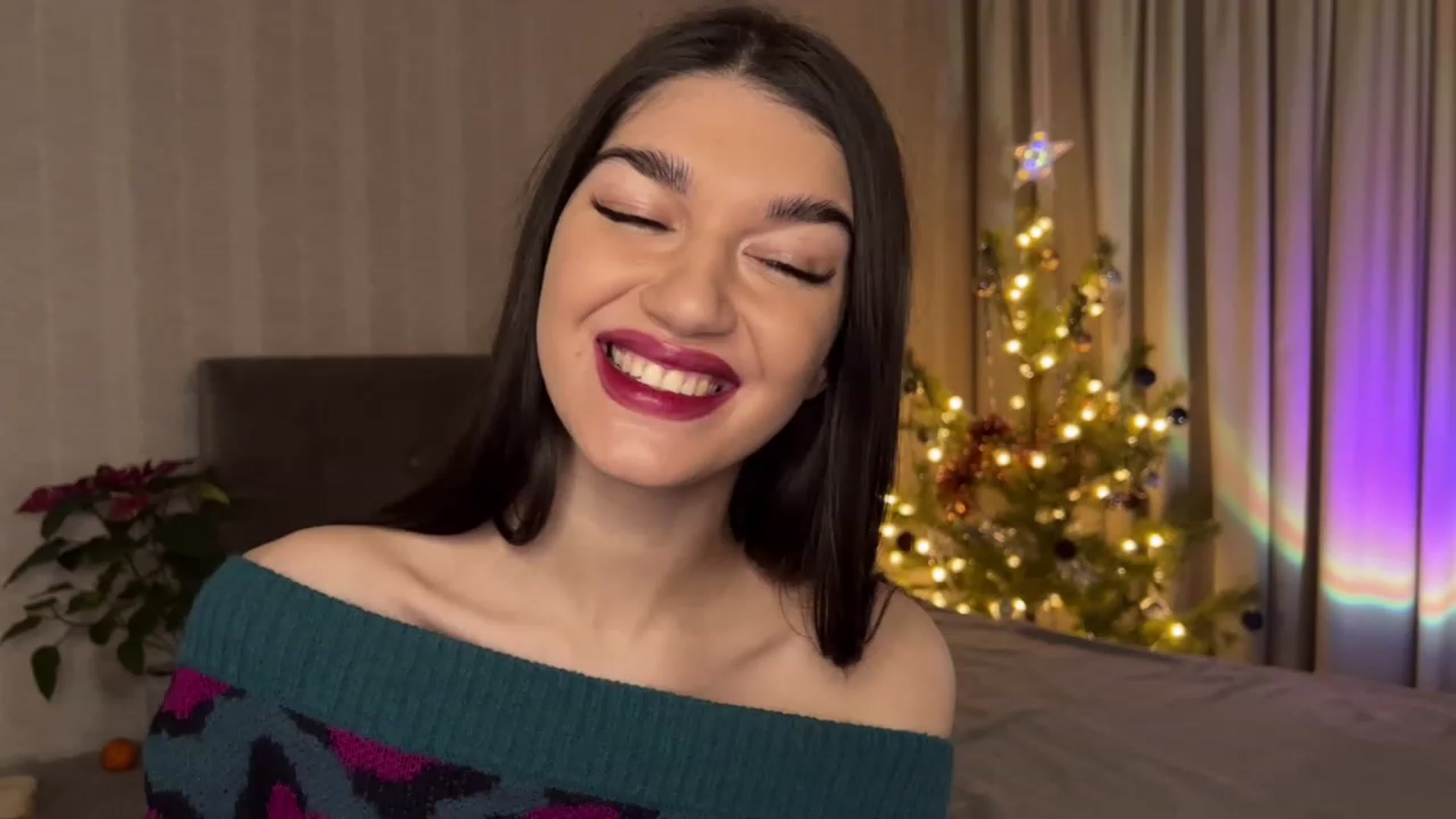 Gallery image thumbnail from RinaReed's myfreecams stream on, 12/26/2022, 19:42 image 9 of 20