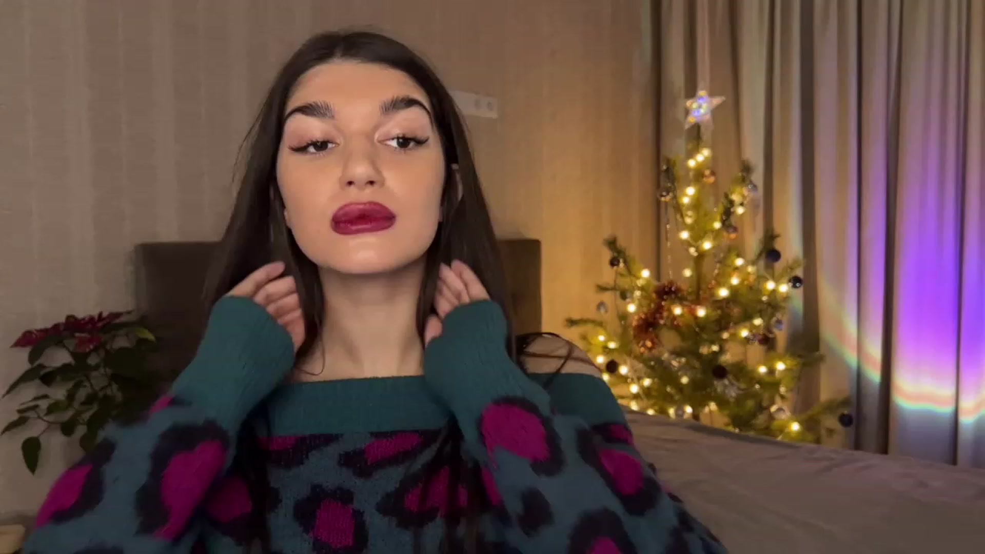 Gallery image thumbnail from RinaReed's myfreecams stream on, 12/26/2022, 19:42 image 11 of 20