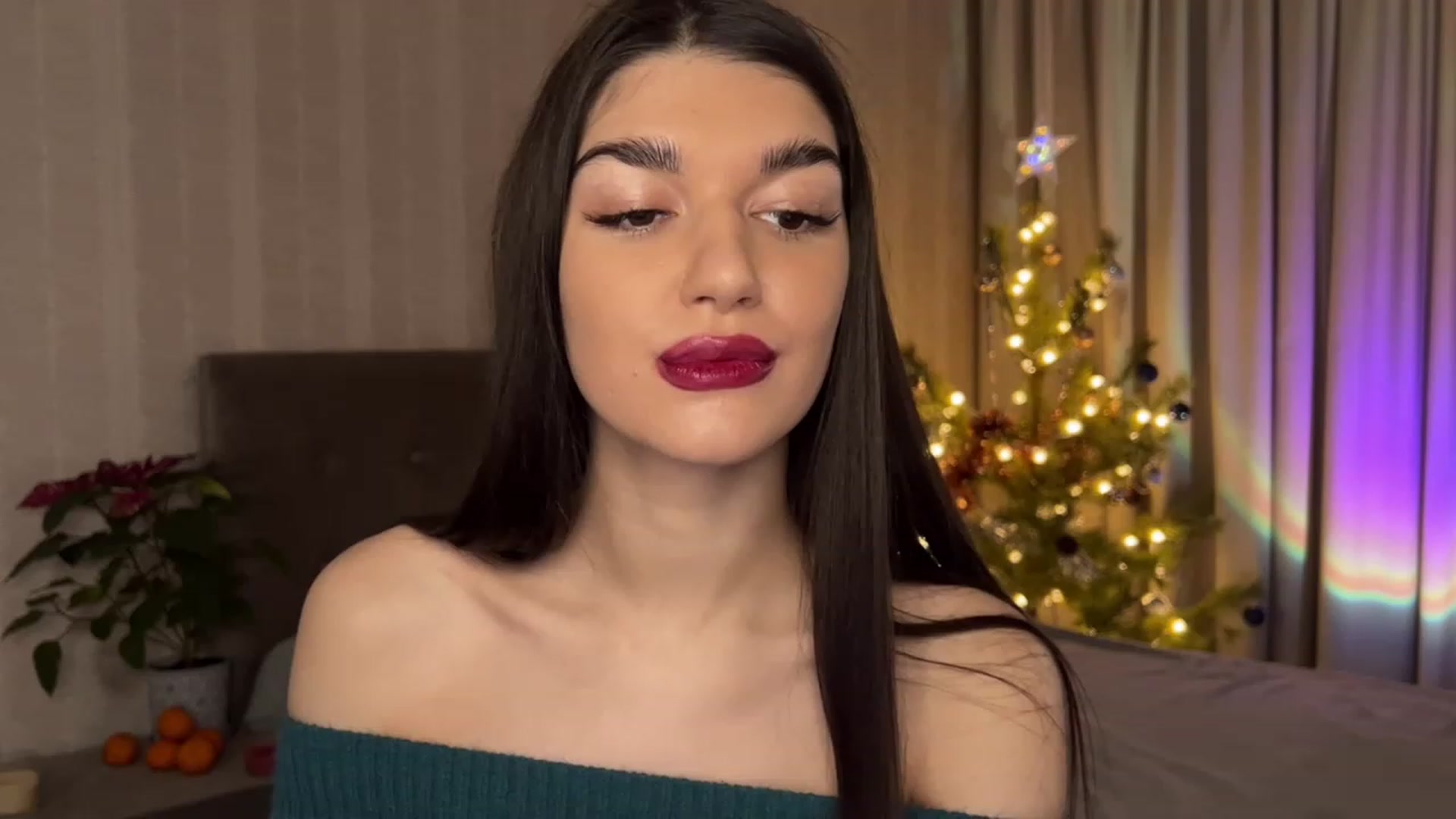Gallery image thumbnail from RinaReed's myfreecams stream on, 12/26/2022, 19:42 image 3 of 20