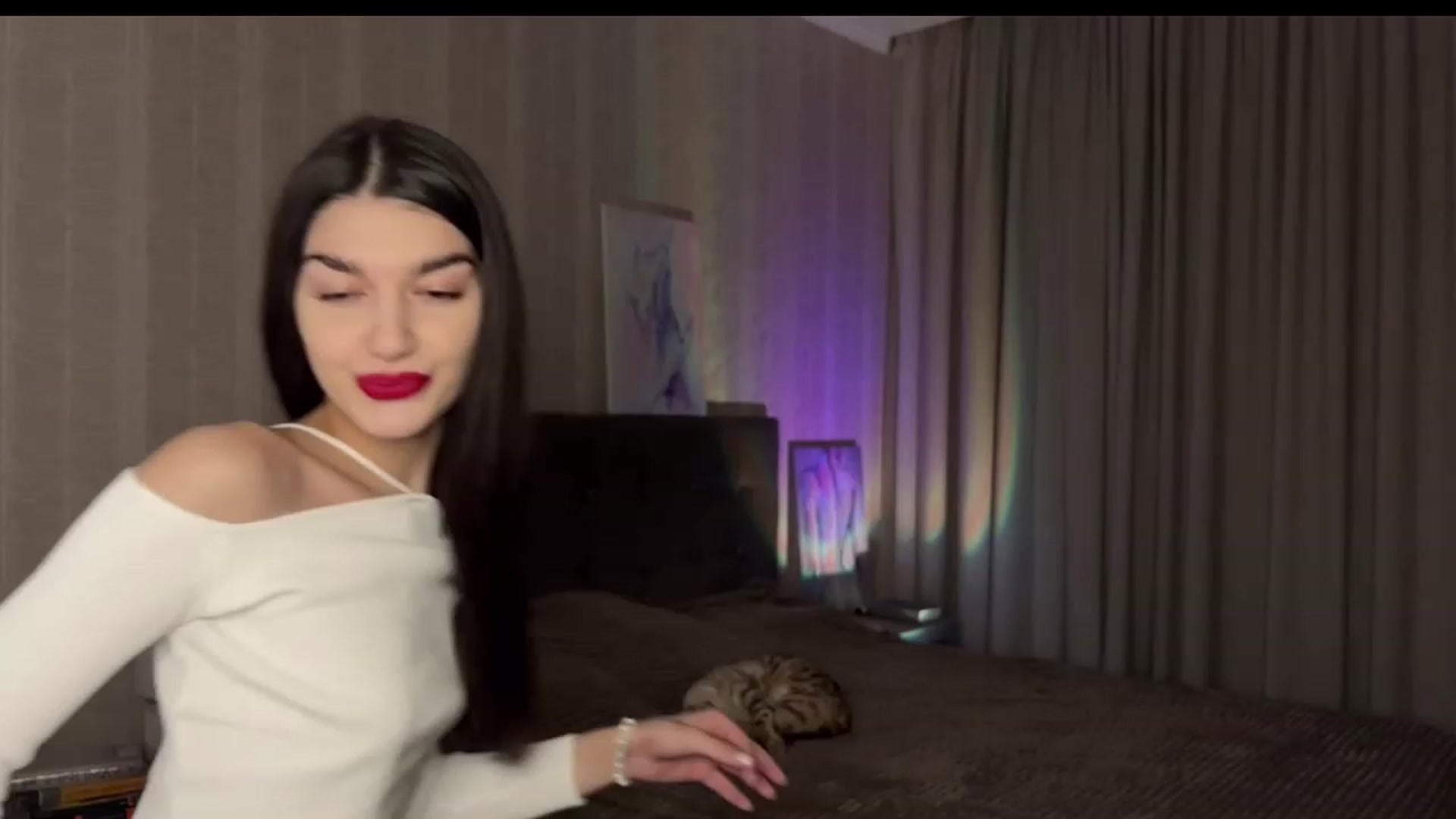 Gallery image thumbnail from RinaReed's myfreecams stream on, 02/05/2023, 16:10 image 4 of 20