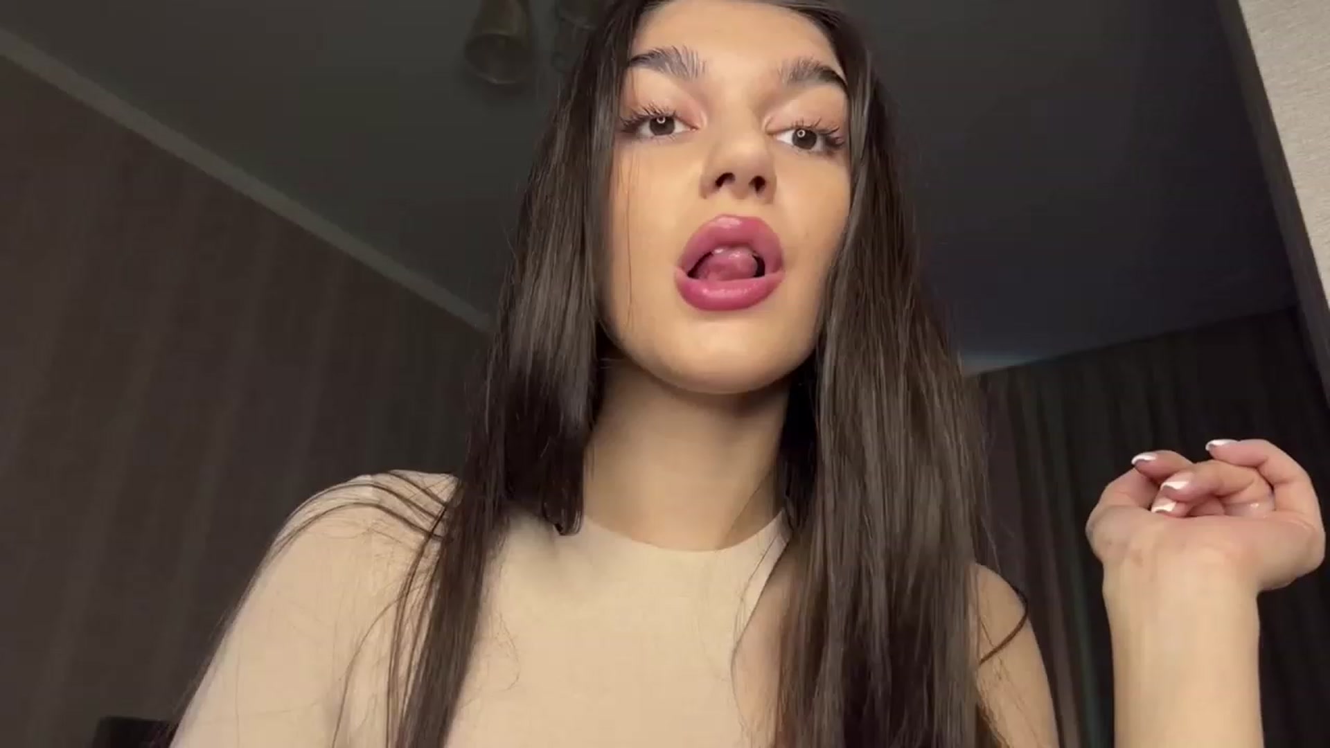 Gallery image thumbnail from RinaReed's myfreecams stream on, 02/17/2023, 17:53 image 2 of 20