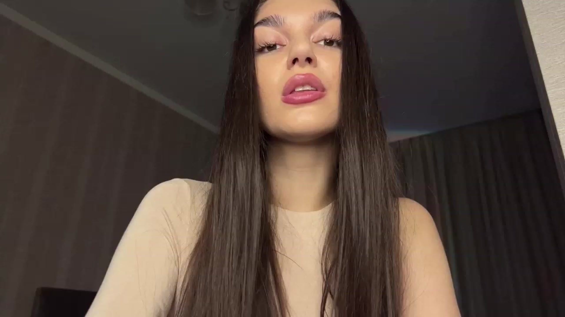 Gallery image thumbnail from RinaReed's myfreecams stream on, 02/17/2023, 17:53 image 6 of 20