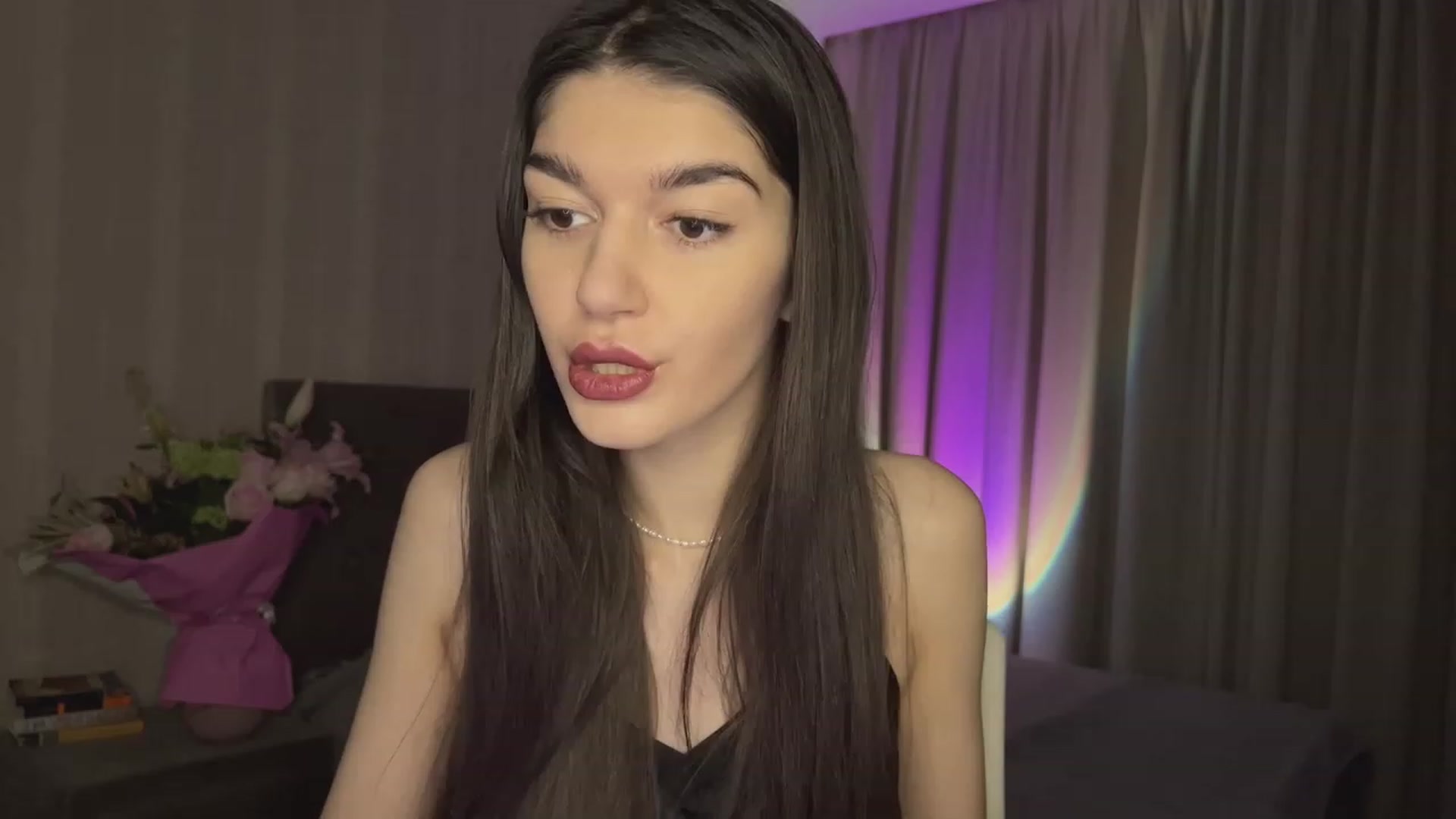 Gallery image thumbnail from RinaReed's myfreecams stream on, 03/10/2023, 19:12 image 7 of 20