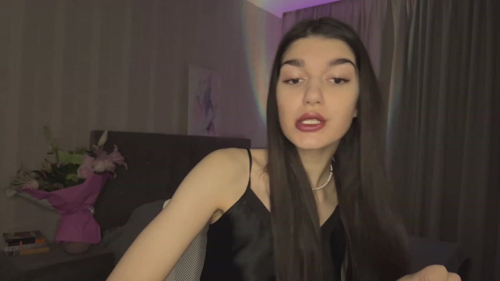 Gallery image thumbnail from RinaReed's myfreecams stream on, 03/10/2023, 19:12 image 6 of 20