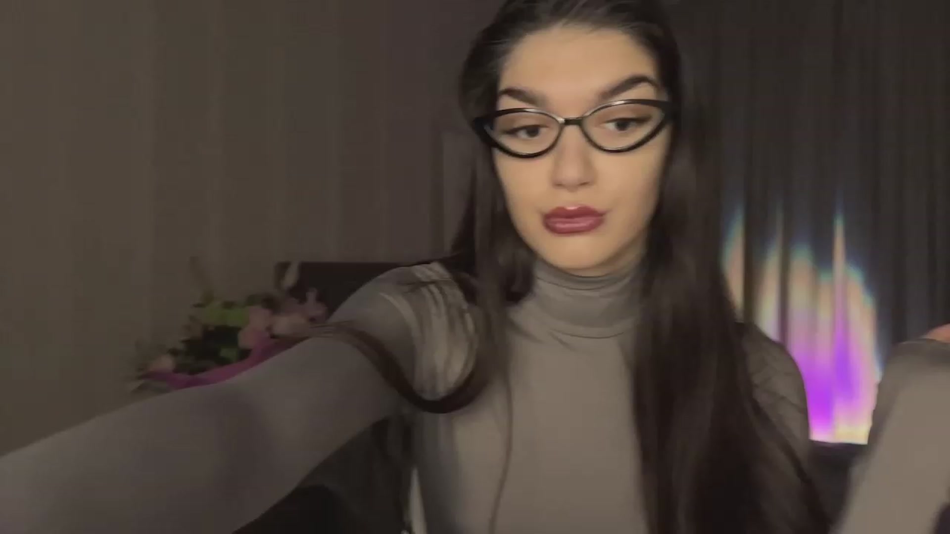 Gallery image thumbnail from RinaReed's myfreecams stream on, 03/11/2023, 15:50 image 4 of 20