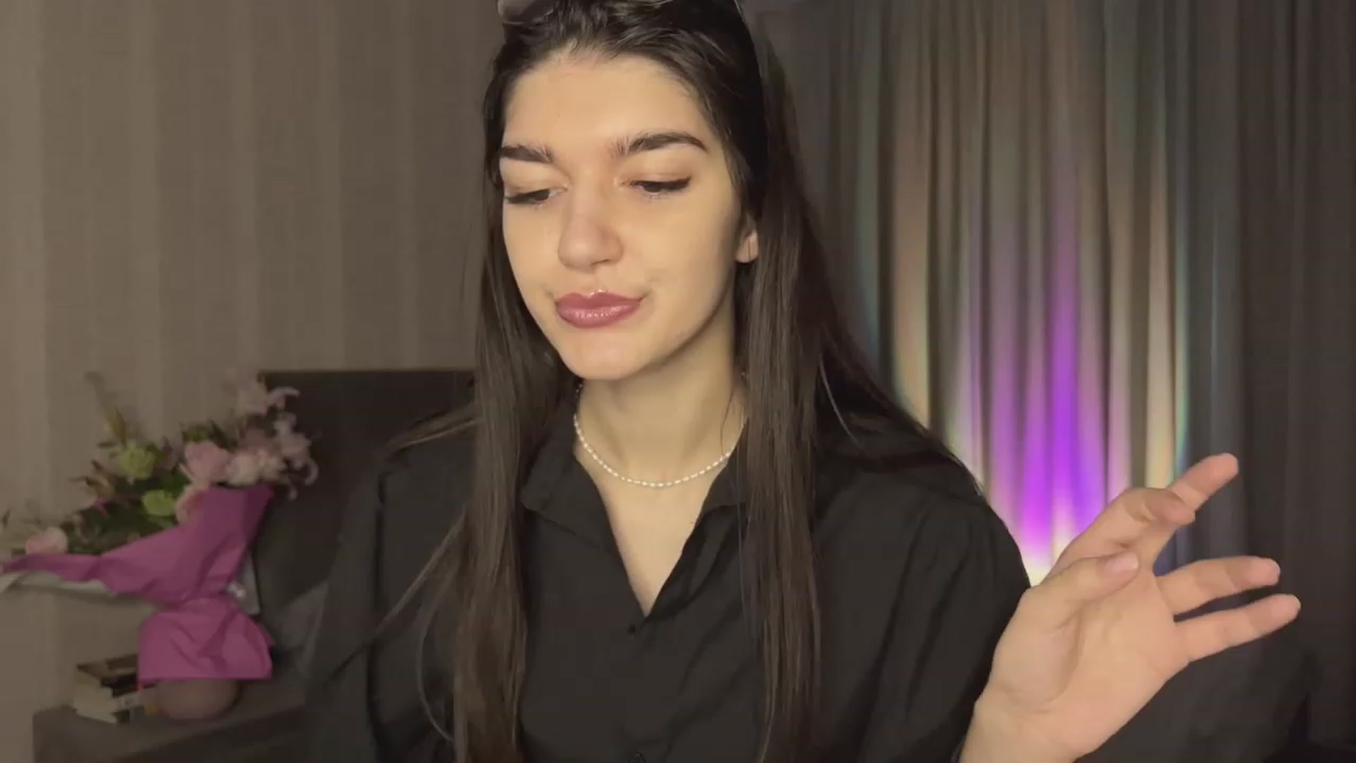 Gallery image thumbnail from RinaReed's myfreecams stream on, 03/12/2023, 17:42 image 6 of 20