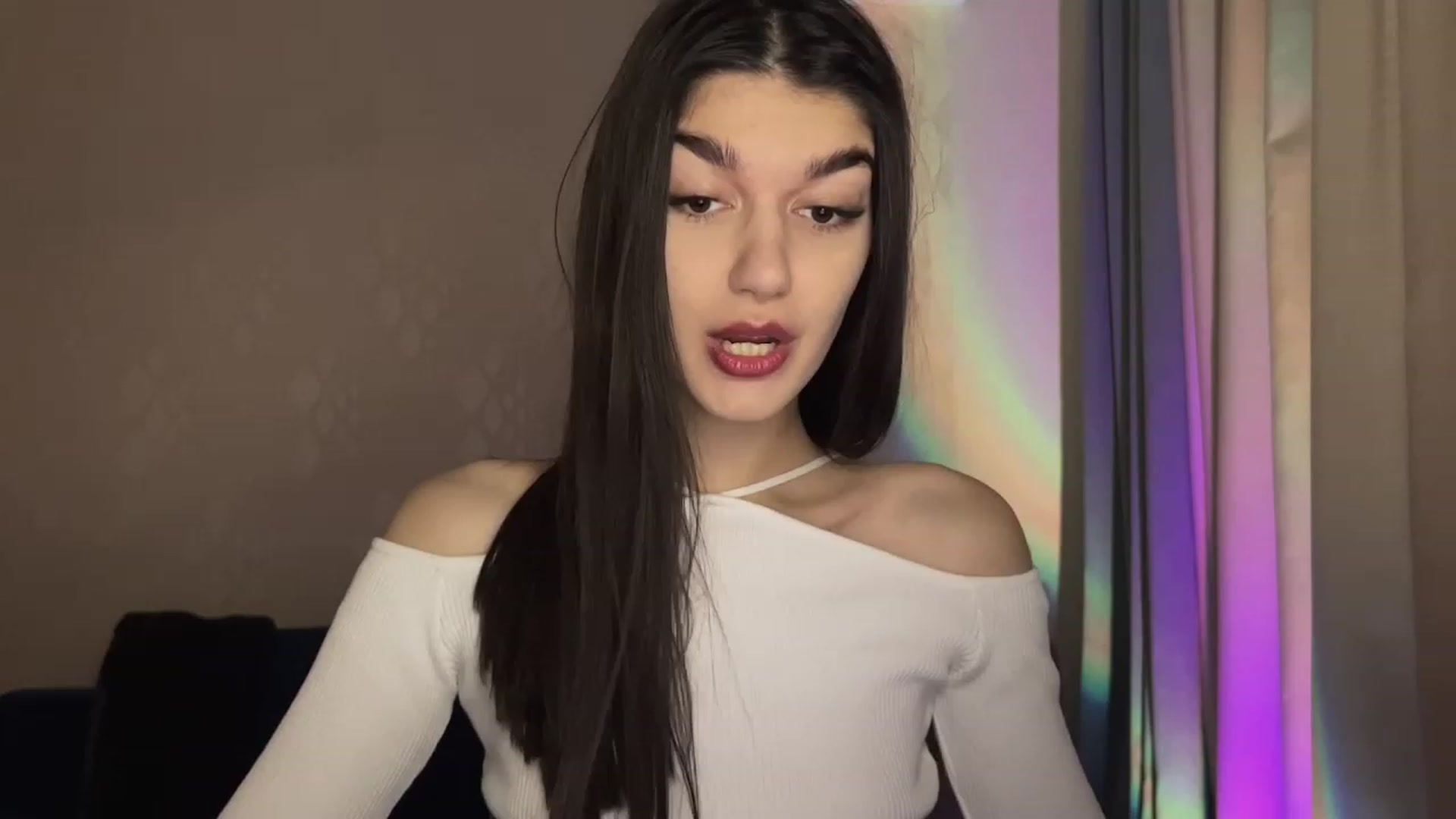 Gallery image thumbnail from RinaReed's myfreecams stream on, 03/20/2023, 06:06 image 5 of 20