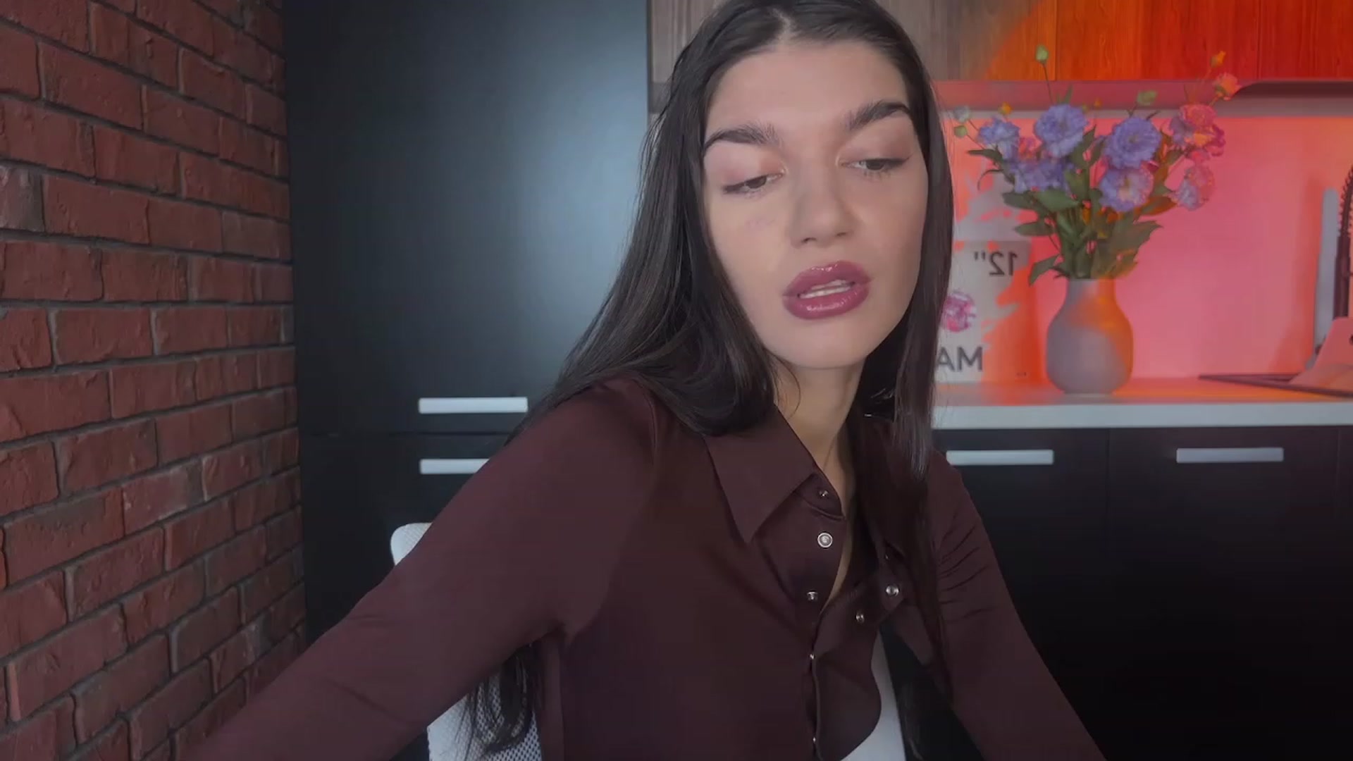 Gallery image thumbnail from RinaReed's myfreecams stream on, 04/20/2023, 12:44 image 6 of 20