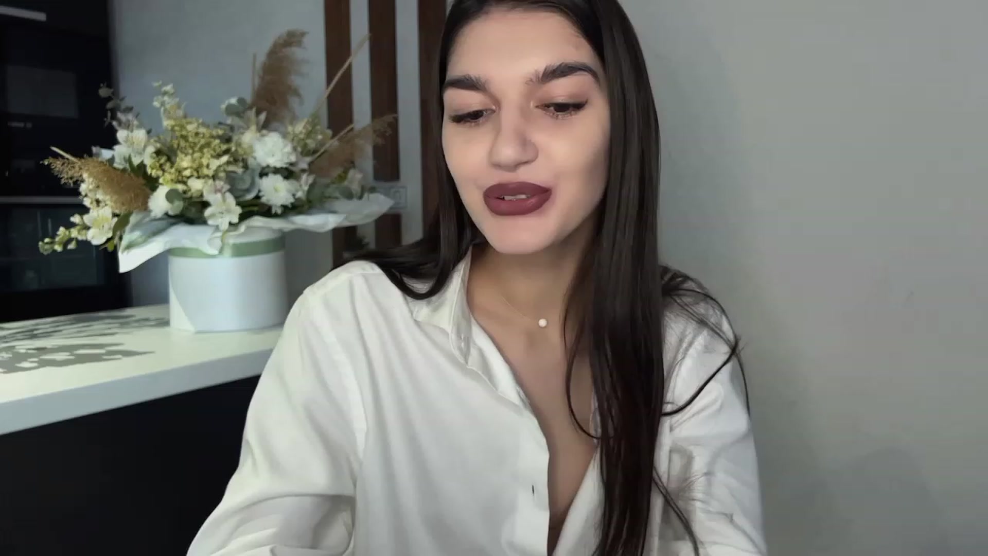 Gallery image thumbnail from RinaReed's myfreecams stream on, 05/07/2023, 17:01 image 2 of 20