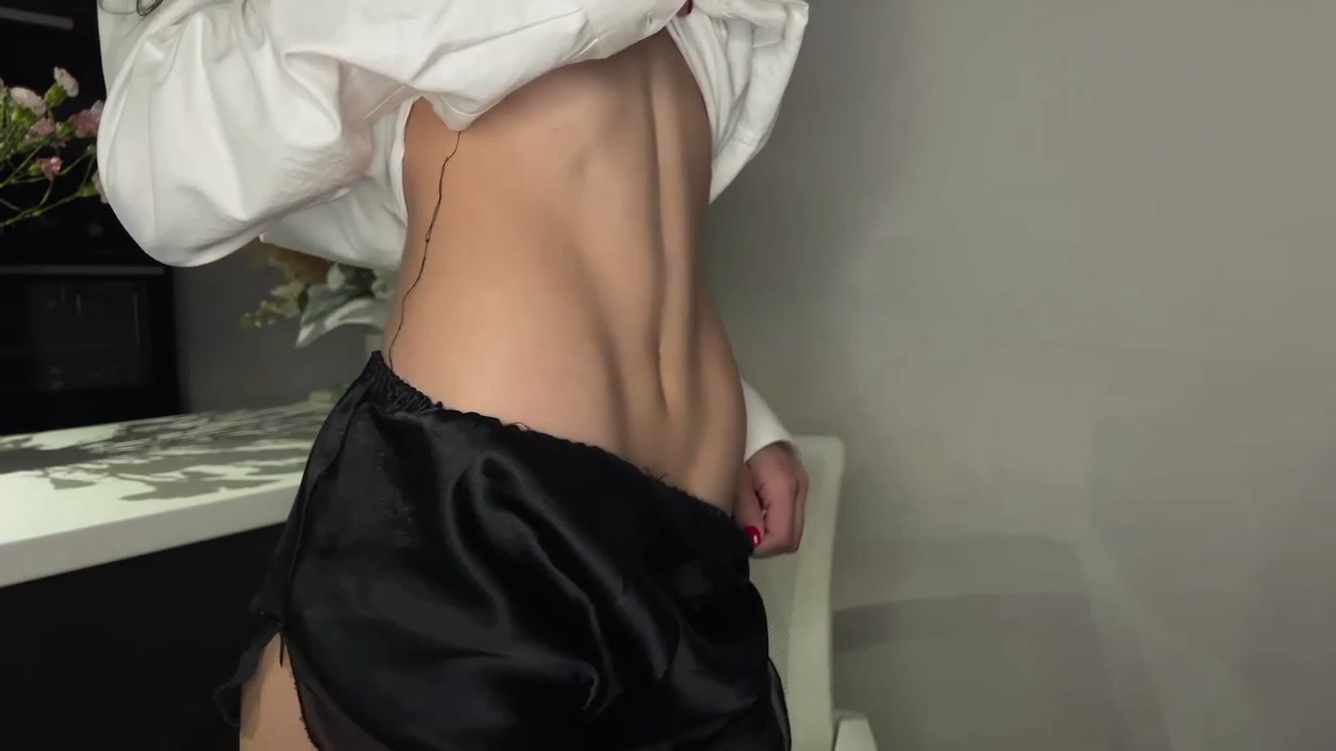 Gallery image thumbnail from RinaReed's myfreecams stream on, 05/07/2023, 17:01 image 16 of 20