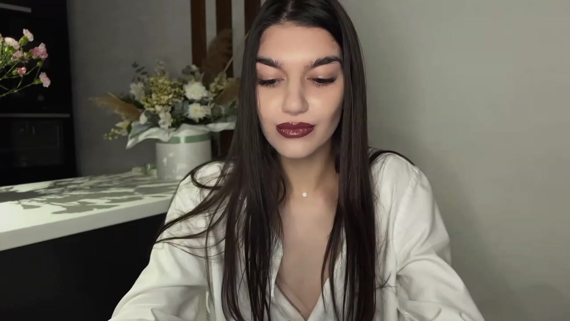 Gallery image thumbnail from RinaReed's myfreecams stream on, 05/07/2023, 17:01 image 17 of 20