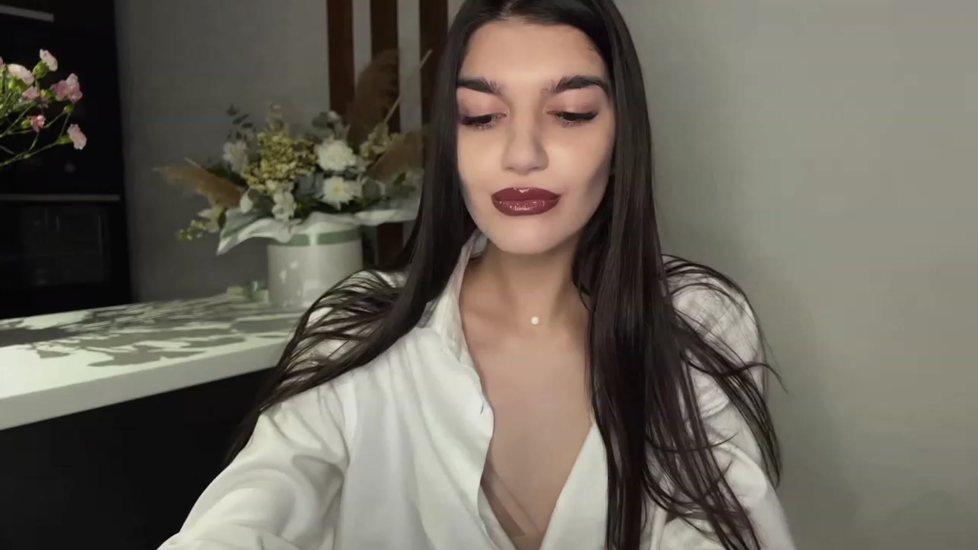 Gallery image thumbnail from RinaReed's myfreecams stream on, 05/07/2023, 17:01 image 19 of 20