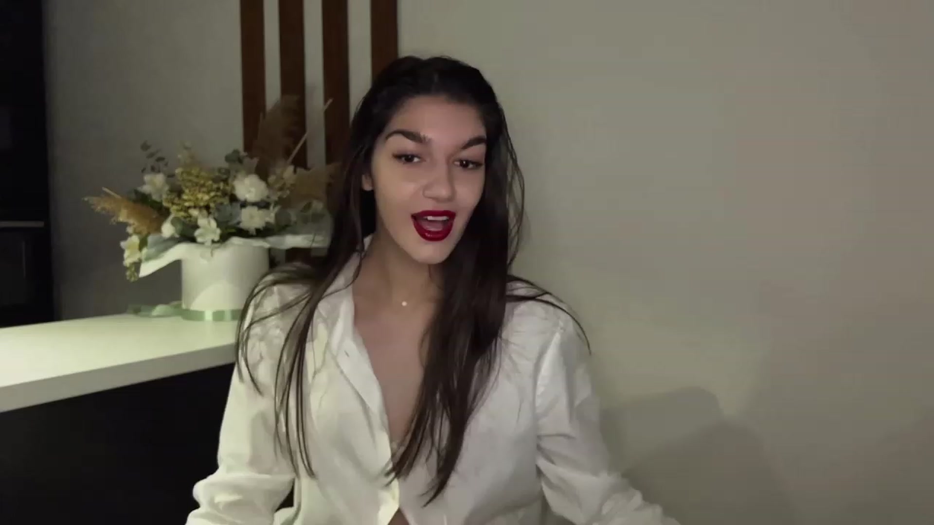 Gallery image thumbnail from RinaReed's myfreecams stream on, 05/08/2023, 17:24 image 15 of 20