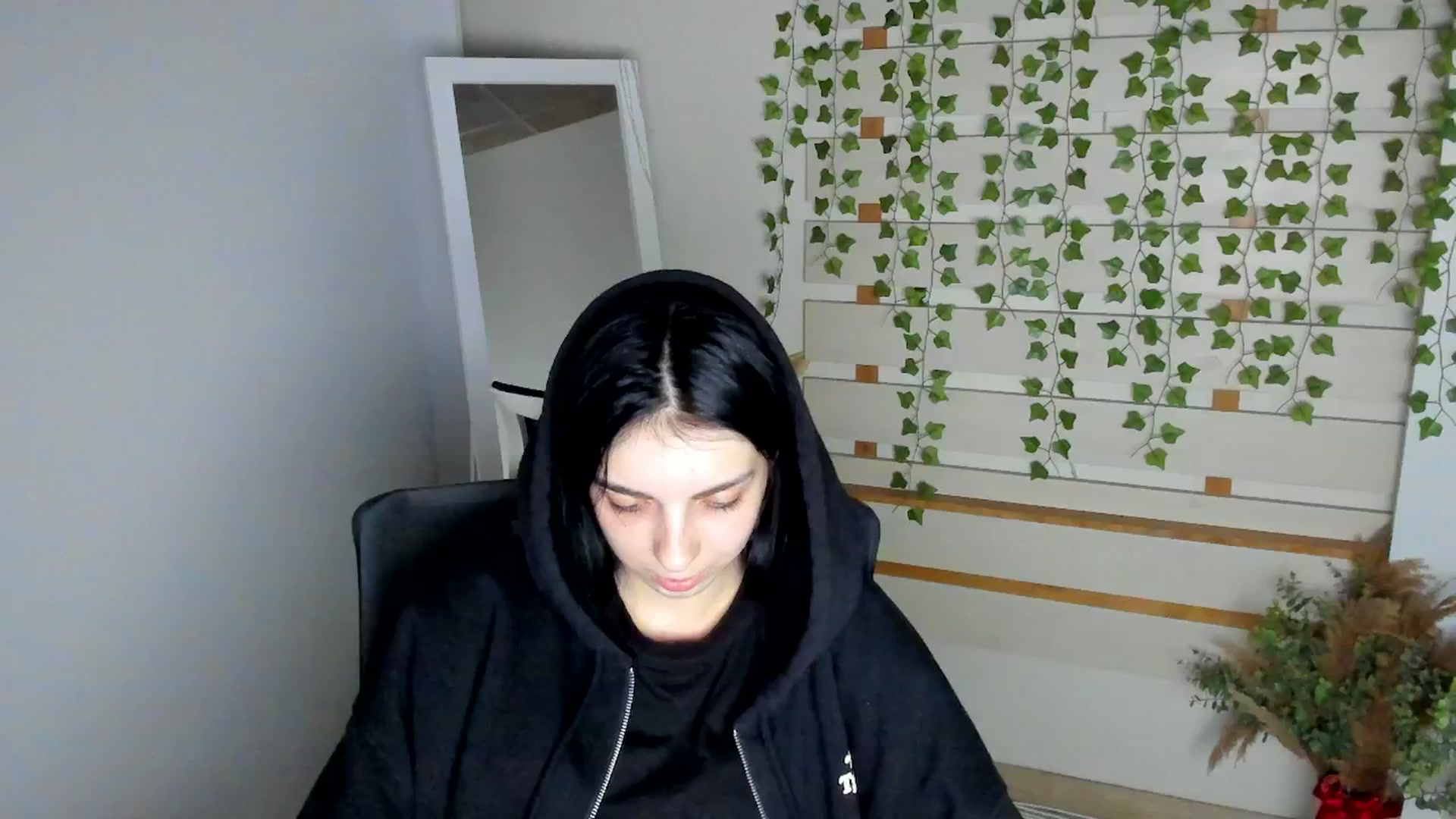 Gallery image thumbnail from Rina_Candy's myfreecams stream on, 05/18/2025, 10:23 image 9 of 20